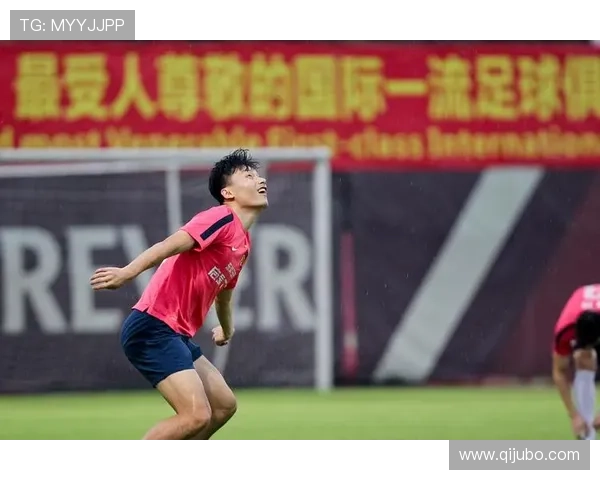 最硬足球明星究竟是谁他在赛场上的表现让人惊叹不已